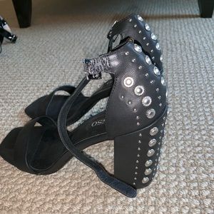 Senso black studded chunky heels